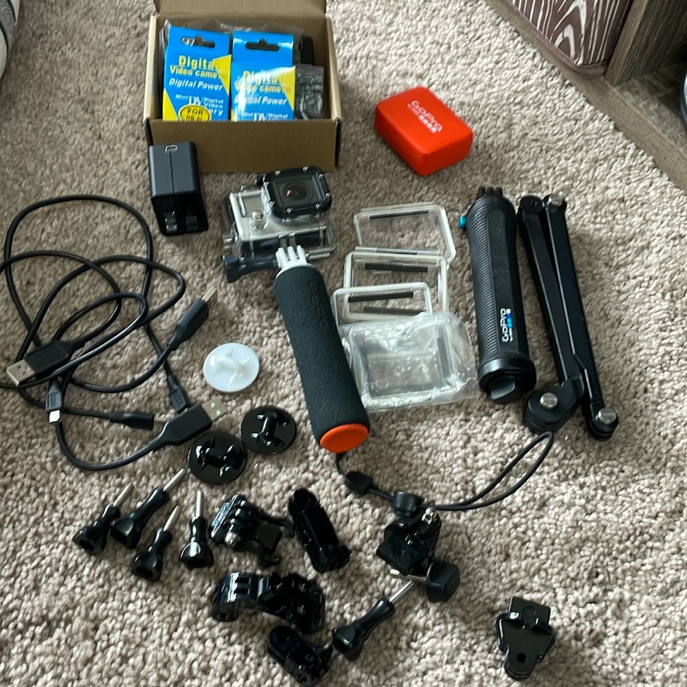 GoPro hero 4 bundle